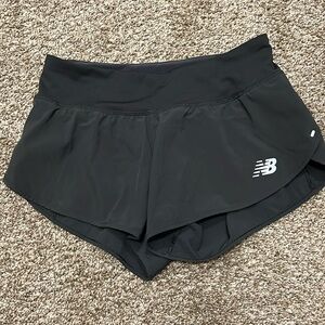 NB women’s running shorts